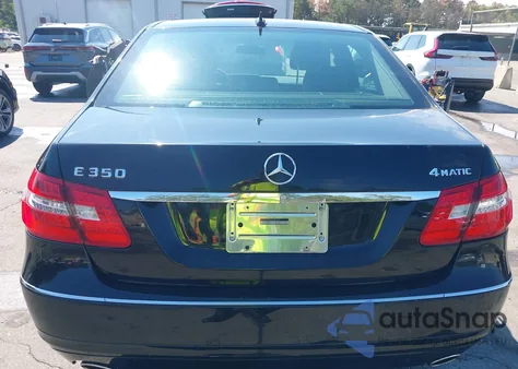 2010 Mercedes-Benz E 350 4Matic из США, поврежденный, VIN WDDHF8HBXAA253124